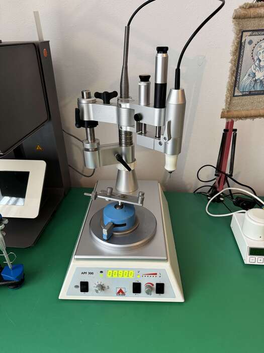 Продам фрезерний станок APF 300. Annan Girbach,хороший стан ,з Німеччини. Zooble.com.ua