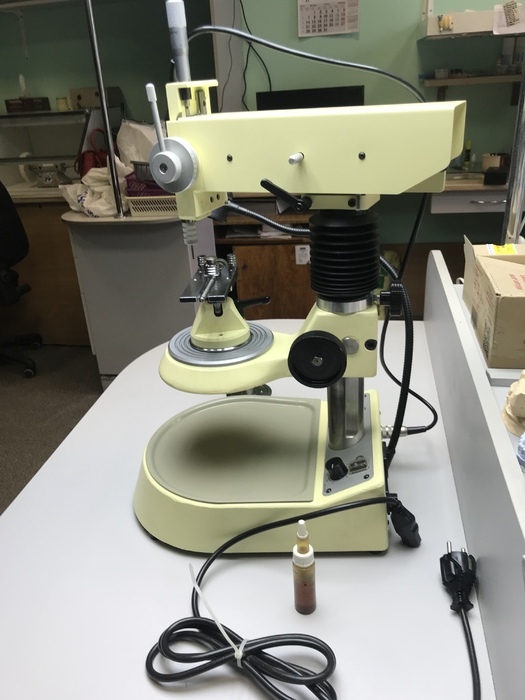 Продам фрезерный станок в идеальном состоянии.bredent BF2 .Возможен торг. Zooble.com.ua