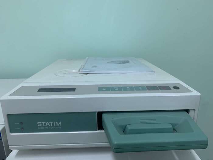 Продам касетний автоклав в гарному робочому стані.Привезений зЄвропи всі подробиці по тел. Zooble.com.ua