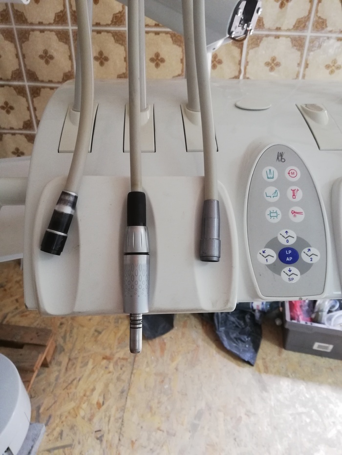 KavoGLOBUS 1078 стоматологічна установка; стоматологическая установка Zooble.com.ua