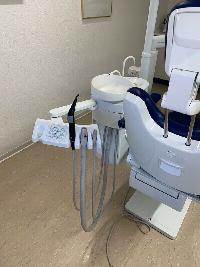 Продам KAVO SYSTEMATICA 1062 Верхня подача інструментів Пустер з підсвіткою та підігрівом... Zooble.com.ua