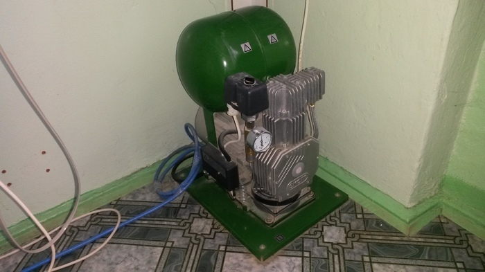 Продам комплект оборудования и инструмента в стоматологический кабинет Zooble.com.ua