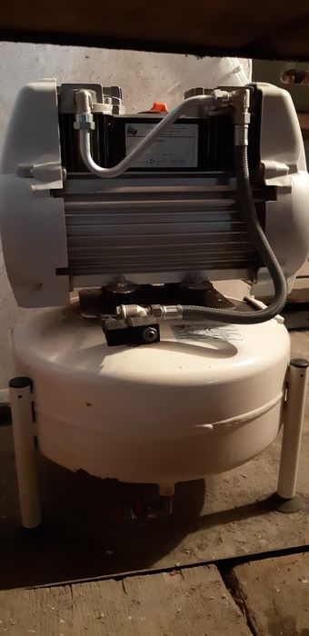 Продам компресор MGF 24/10s Zooble.com.ua