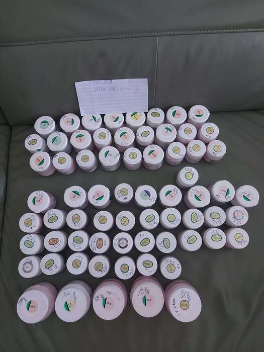 Продам масу Noritake (одним лотом , вага Netto 2950грам. Ціна 1500€ -лот. Zooble.com.ua