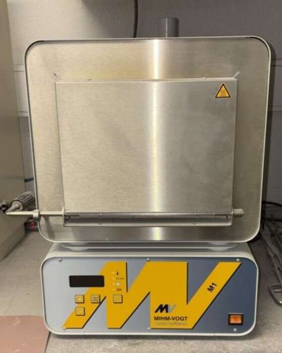 Продам муфельну піч MIHM-VOGT, майже не користована.Ціна 1870€. Zooble.com.ua