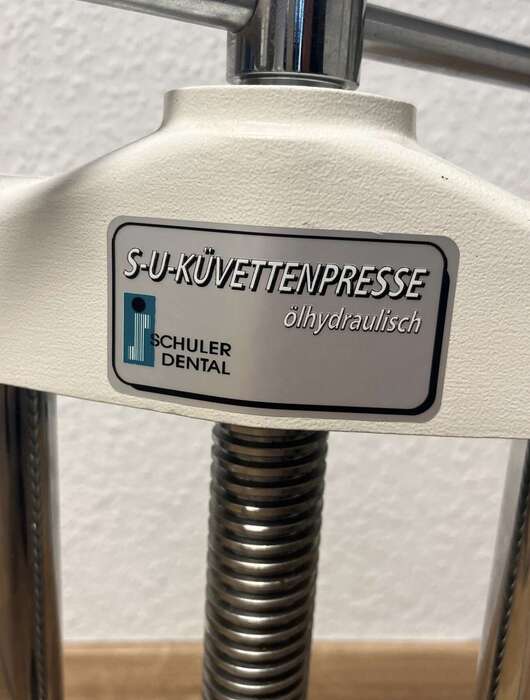 Продам некористований гідравлічний прес ,стан нового,виробник Німеччина . Zooble.com.ua