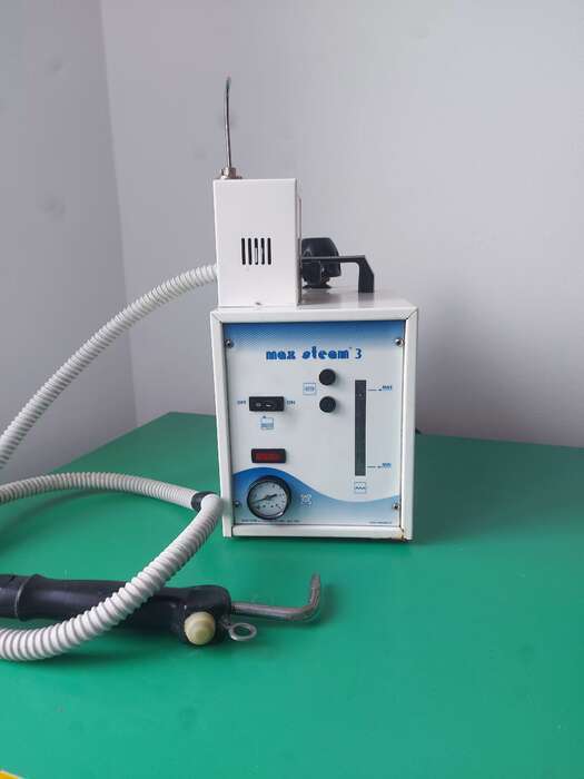 Продам пароструй Max steam 3 , виробник -Італія .(потребує профілактики та заміниз`єднювальної термо трубки. Ціна 500€ Zooble.com.ua