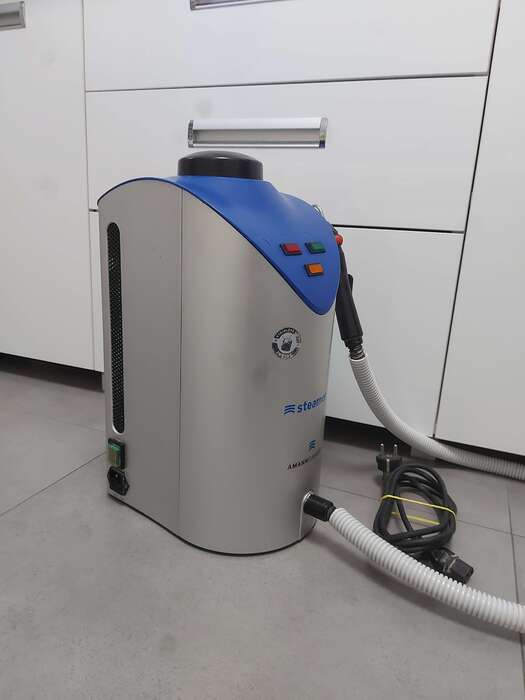 Продам пароструй Steamer X3,Amann Girbach на запчастини або під ремонт(згорів тен). Ціна 355€. Zooble.com.ua