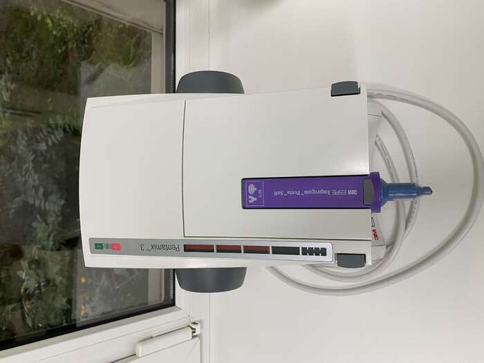 Продам Пентамікс 3,апарат для автоматичного змішування та дозування А-силікованих поліефірних матеріалів. Стан нового. Zooble.com.ua