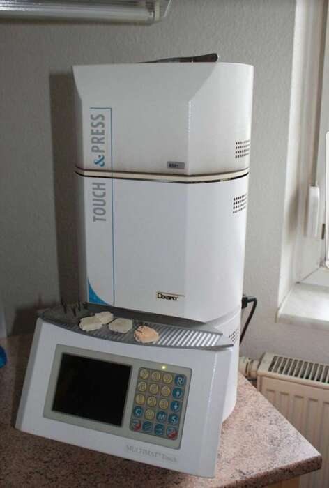 Продам піч для пресування та спікання м/к Multimat Touch&Press Ціна 1750€ Zooble.com.ua