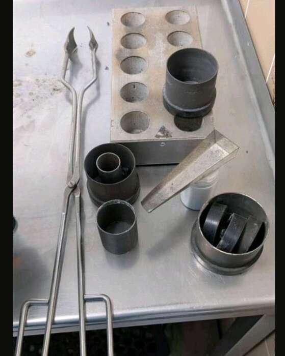 Продам підставку, опоки , тримачі ,(тількиодним лотом) , ціна 310€.096 1428413 Zooble.com.ua