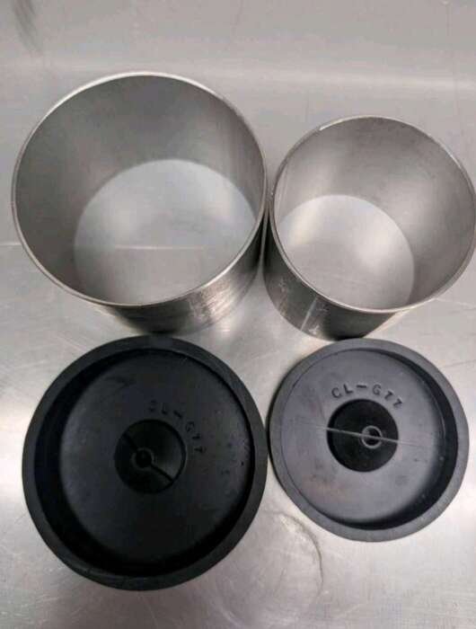 Продам підставку, опоки , тримачі ,(тількиодним лотом) , ціна 310€.096 1428413 Zooble.com.ua