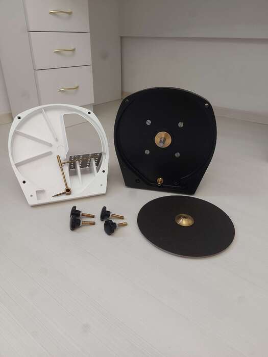 Продам практично новий трімер Wassermann HSS ZA, на дві швидкості та з виходом на полірувальну насадку, працює ідеально. Zooble.com.ua