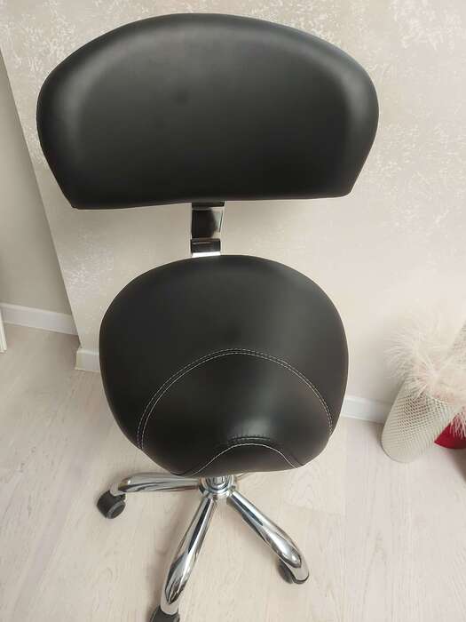 Продам стілець стоматолога.Досить добротний стан .Ціна 225€ Zooble.com.ua