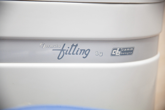 Продам стоматологическая установка Esse Formula Fitting (by cemm) Италия г. Болонья. Zooble.com.ua