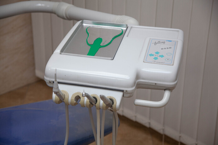 Продам стоматологическая установка Esse Formula Fitting (by cemm) Италия г. Болонья. Zooble.com.ua