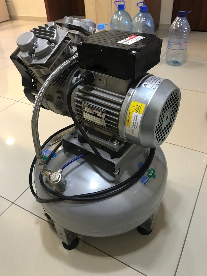 Продам стоматологический компрессор на одну установку Mirage 130, Италия Zooble.com.ua