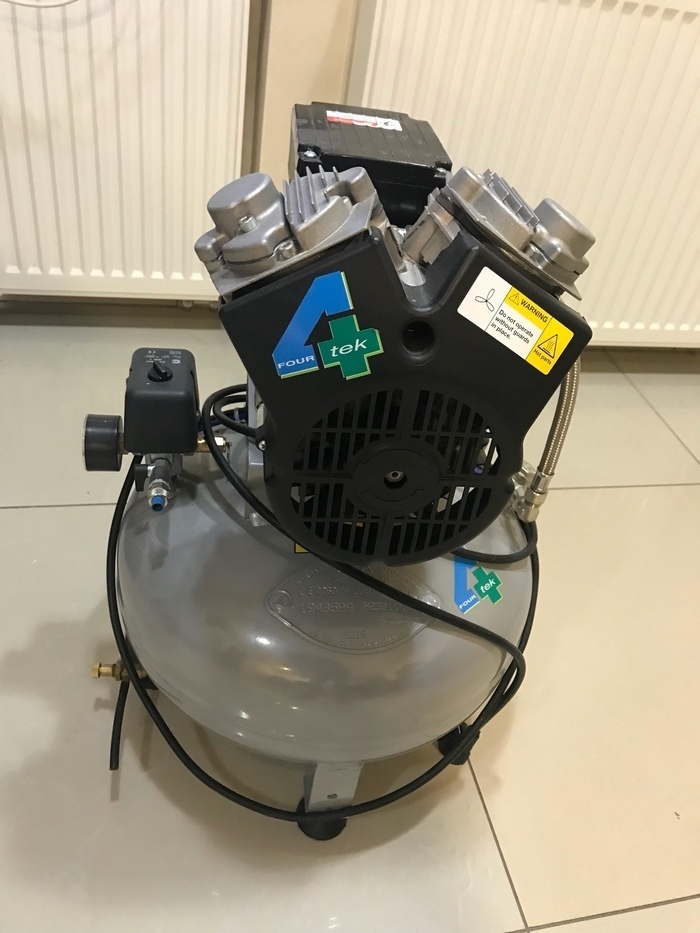 Продам стоматологический компрессор на одну установку Mirage 130, Италия Zooble.com.ua