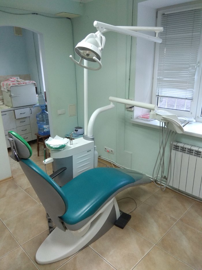 Продам стоматологическую установку Diplomat Adept б/у в хорошем состоянии Zooble.com.ua