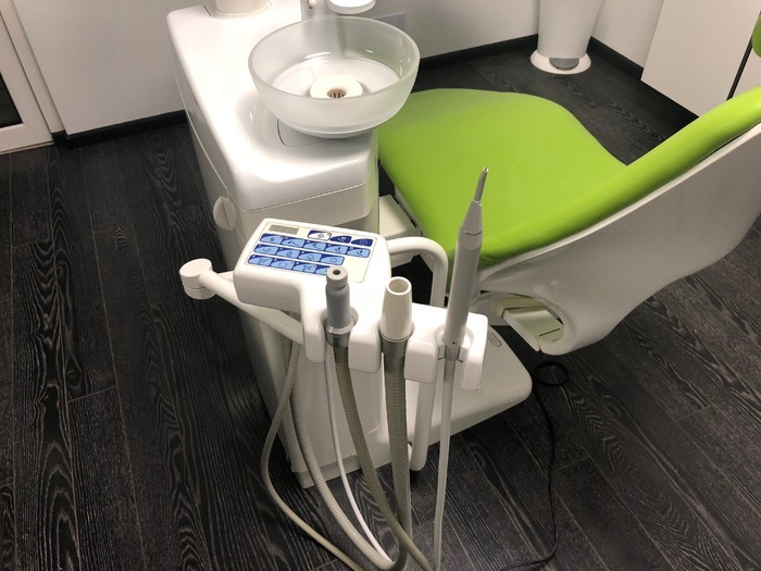 Продам стоматологическую установку Planmeca compact 2010 г.в. Zooble.com.ua