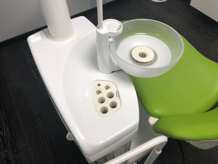 Продам стоматологическую установку Planmeca compact 2010 г.в. Zooble.com.ua