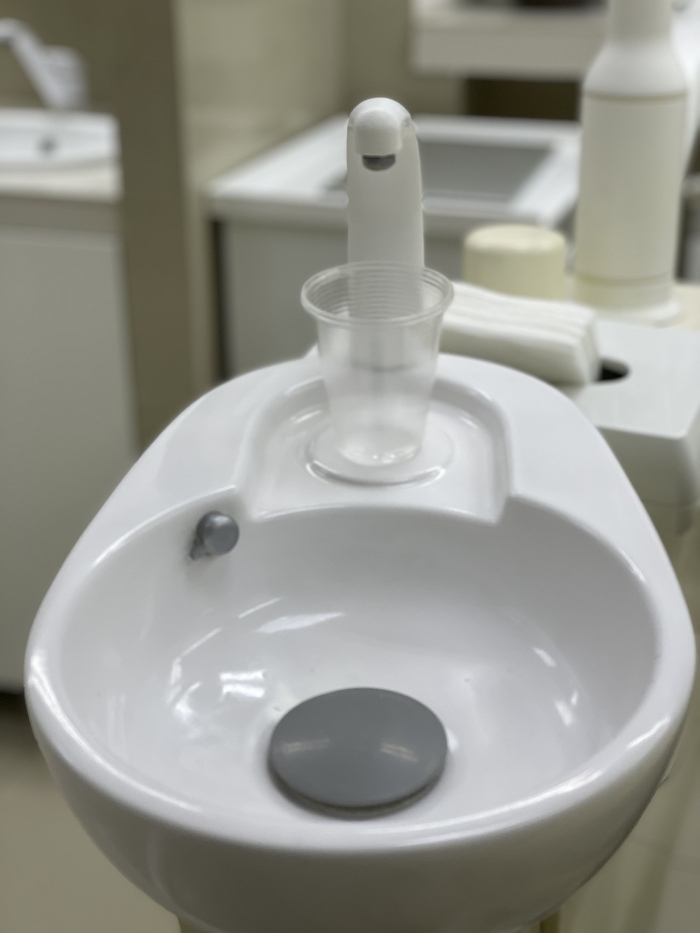 Продам стоматологическую установку Premier 16, Ю.Корея, состояние идеал Zooble.com.ua