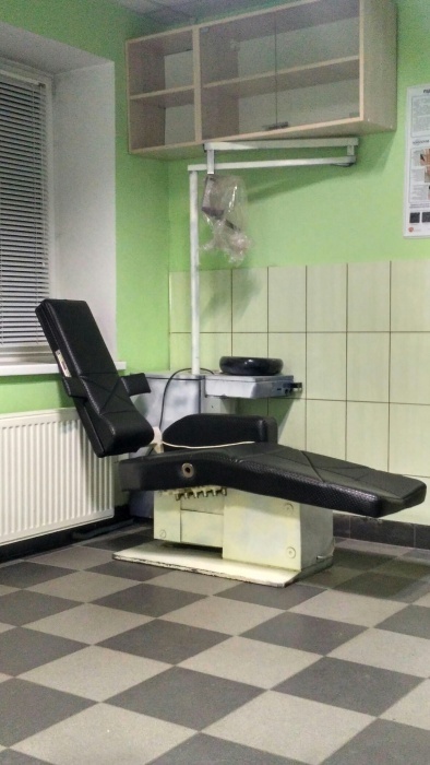 Продам стоматологічне крісло Хірана. Zooble.com.ua