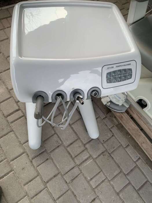 Продам стоматологічний мобік OMS в гарному робочому стані привезений за кордону.Всі подробиці по тел. Zooble.com.ua