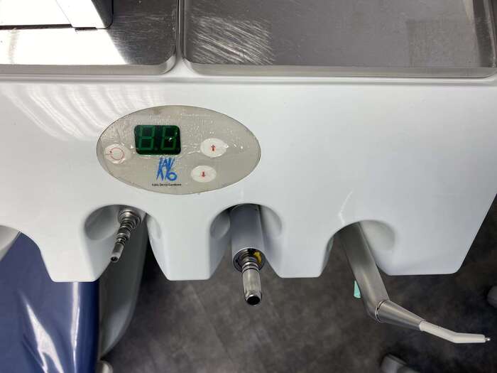 Продам стоматологічну установку Kavo amadeus. Все працюе. м. Львів. Терміново Zooble.com.ua