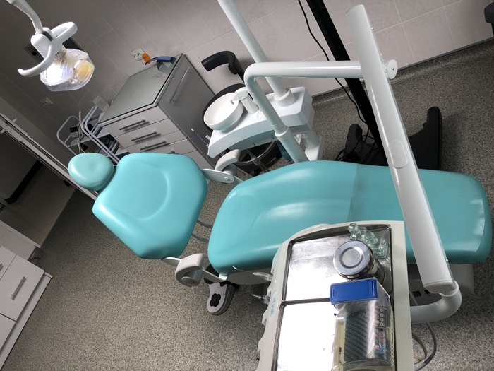 Продам стоматологічну установку KaVo UniK 2012 року. Робоча, дзвоніть, відповім на всі запитання! Zooble.com.ua