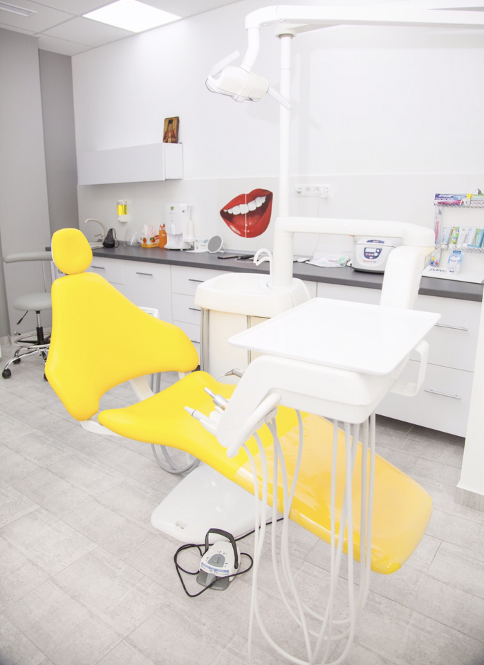 Продам стоматологічну установку в ідеальному стані Zooble.com.ua