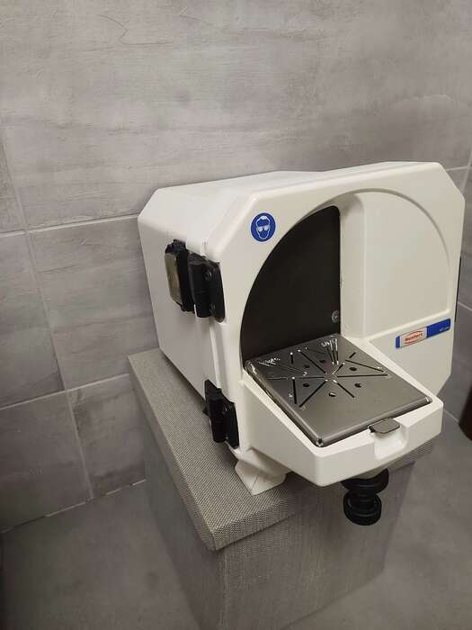 Продам трімер Renfert MT plus, досить добротний стан , працює добре та тихо. Zooble.com.ua