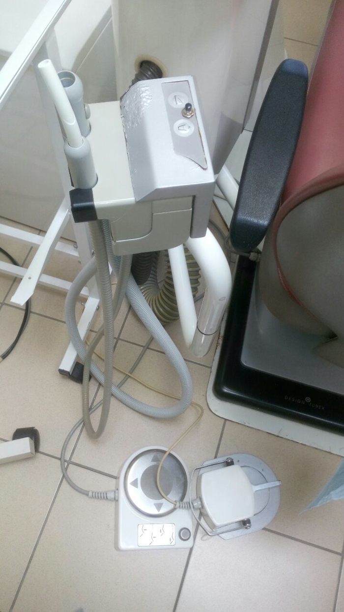 Продам стоматологическую установку Diplomat consul d10 Zooble.com.ua