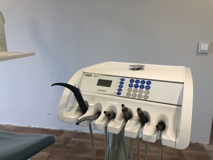 Продам установку преміум класу Sirona M1 plus б/у Zooble.com.ua