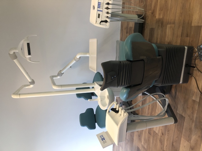 Продам установку преміум класу Sirona M1 plus б/у Zooble.com.ua
