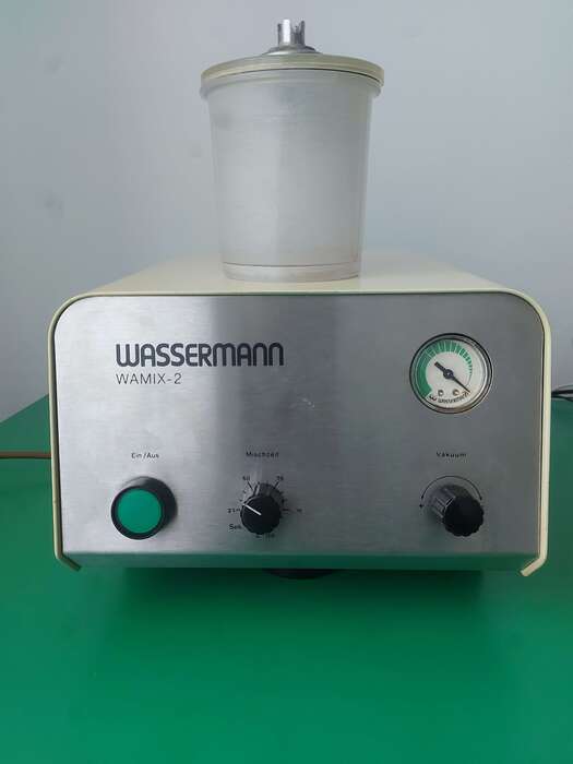 Продам вакуумний міксер Wassermann, хороший стан, превезений з Німеччини. Ціна 410€ Zooble.com.ua