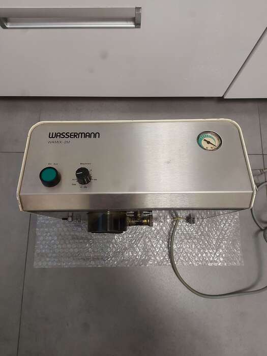 Продам вакуумний  змішувач Wassermann  із вмонтованою помпою . ( Помпа не викачує вакуум).Ціна 350€. Zooble.com.ua
