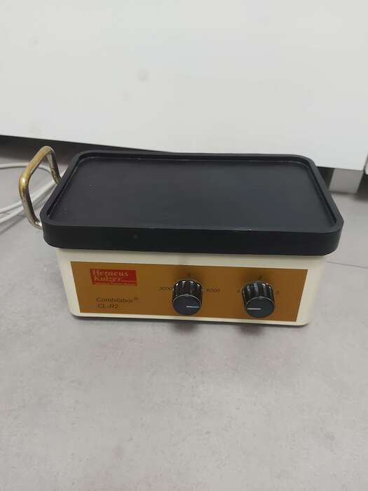 Продам вібростолик Heraeus Kulzer , досить добротний стан , 4 положення вібрацій, виробник-Німеччина. Zooble.com.ua