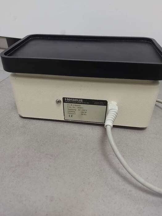 Продам вібростолик Heraeus Kulzer , досить добротний стан , 4 положення вібрацій, виробник-Німеччина. Zooble.com.ua