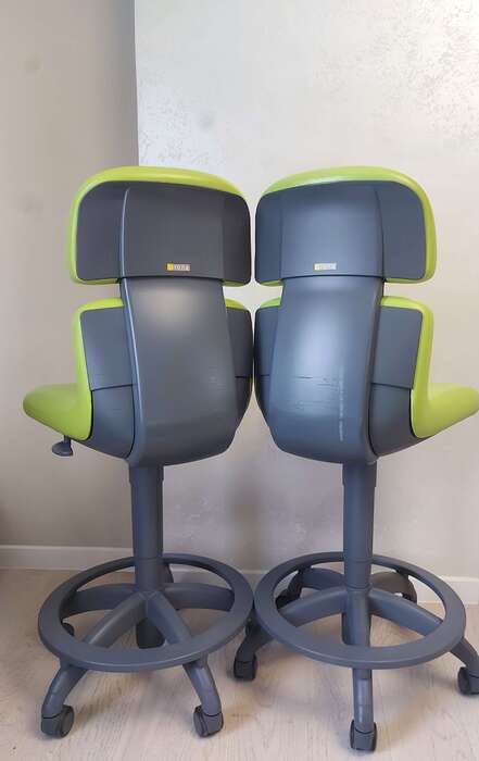 Продам вживані стільці Sirona Hugo Амортизатор працює дуже добре. Zooble.com.ua