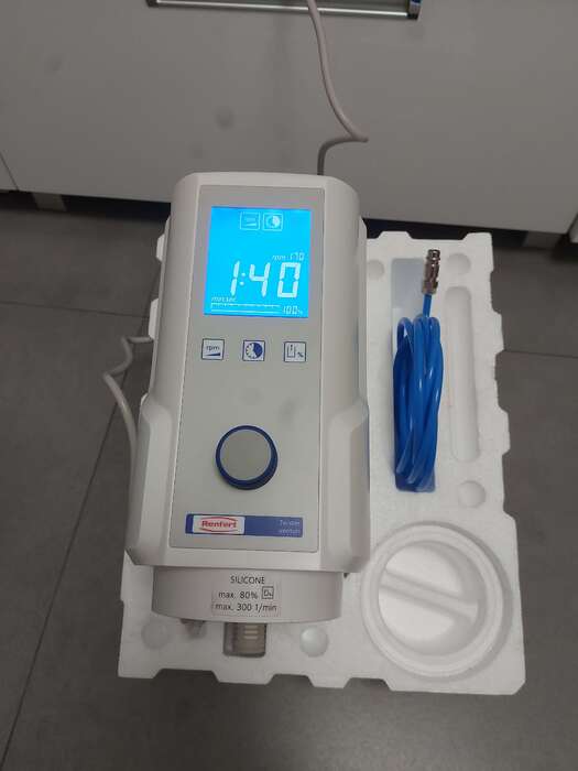 Продам вживані вакуумні міксери Renfert Twister.Досить хороший стан , з Німеччини. Zooble.com.ua