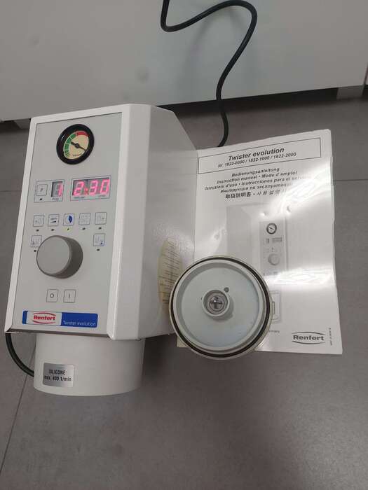 Продам вживані вакуумні міксери Renfert Twister.Досить хороший стан , з Німеччини. Zooble.com.ua