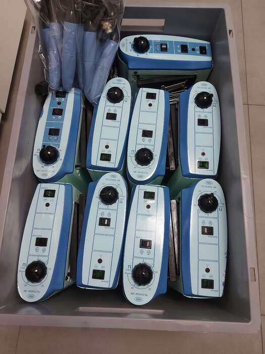 Продам вживані зуботехнічні наконечники Perfecta, із колінними блоками керування ,хороший стан .Ціна 610€ /1. Zooble.com.ua