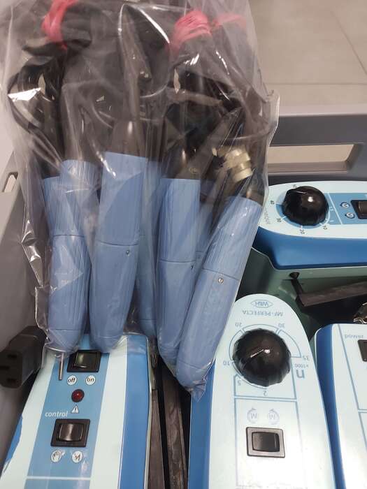 Продам вживані зуботехнічні наконечники Perfecta, із колінними блоками керування ,хороший стан .Ціна 610€ /1. Zooble.com.ua