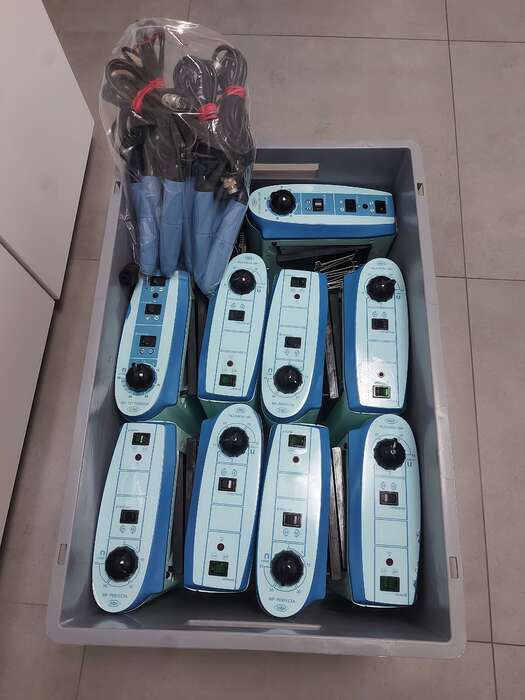 Продам вживані зуботехнічні наконечники Perfecta, із колінними блоками керування ,хороший стан .Ціна 610€ /1. Zooble.com.ua