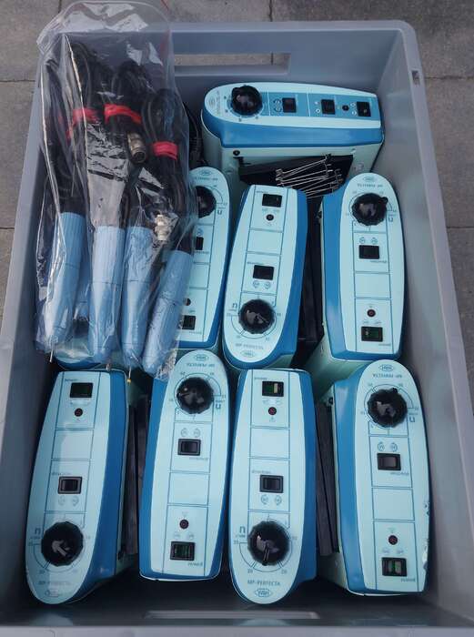 Продам вживані зуботехнічні наконечники Perfecta, із колінними блоками керування ,хороший стан .Ціна 610€ /1. Zooble.com.ua