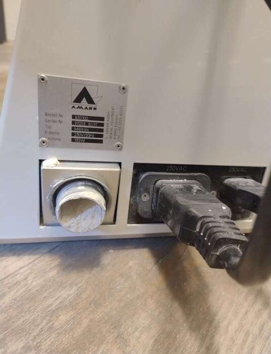 Продам вживаний арковий трімер Amann Girrbach,хороший стан ,виробник Німеччина. Ціна 365€. Zooble.com.ua