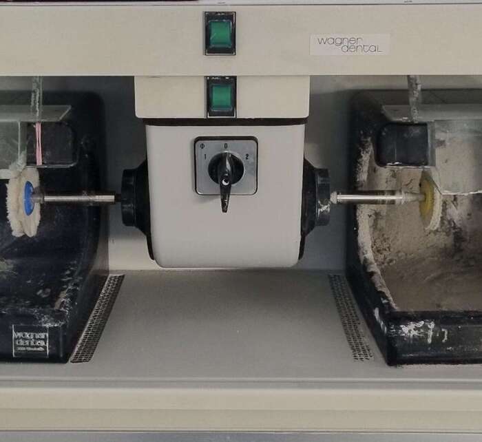 Продам вживаний полірувальний комплект Wagner dental, хороший стан ,виробник Німеччина. Zooble.com.ua
