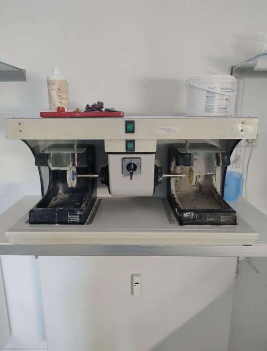 Продам вживаний полірувальний комплект Wagner dental, хороший стан ,виробник Німеччина. Zooble.com.ua