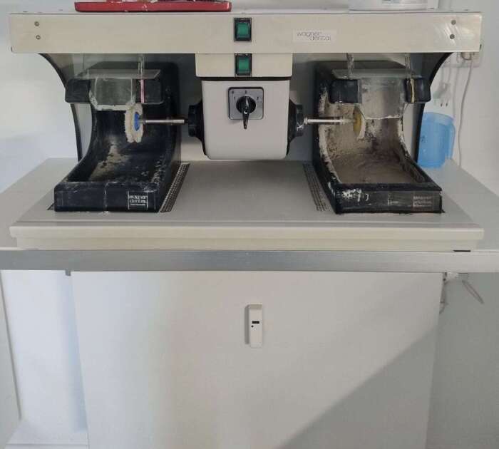 Продам вживаний полірувальний комплект Wagner dental, хороший стан ,виробник Німеччина. Zooble.com.ua